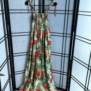 NWOT Winnie Fashion Hawaiian Sundress